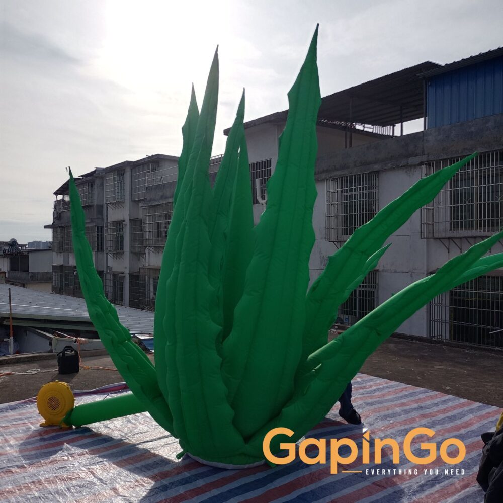 Inflatable Aloe Replica Flowering Plants Model